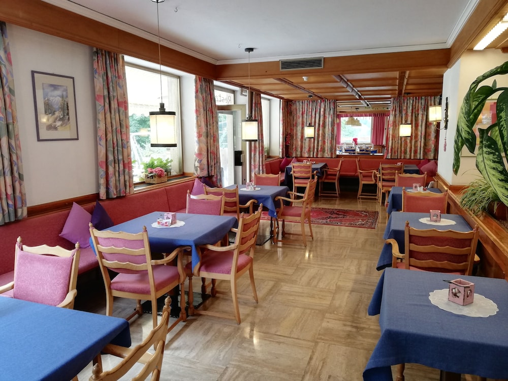

Napoli - Selva di Val Gardena - Hotel Rodes