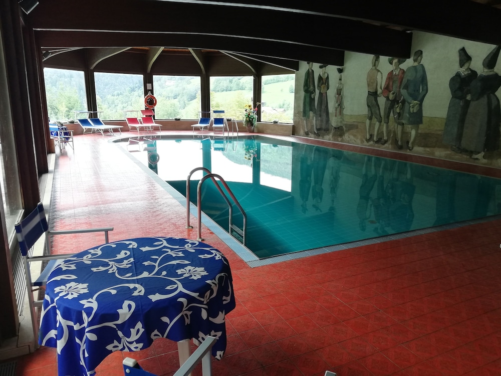 

Venezia - Selva di Val Gardena, Montagna Italia - Hotel Rodes
