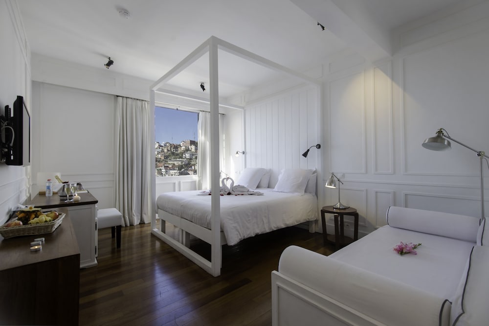 

Milano - Antananarivo - Grand Hôtel Urban