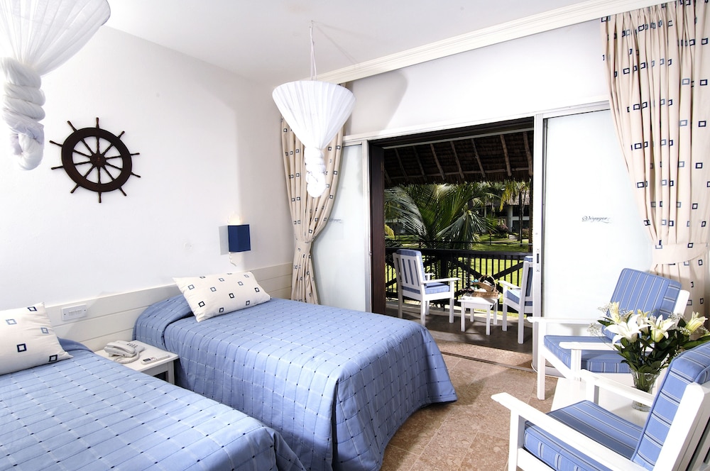 

Palermo - Shanzu - Voyager Beach Resort