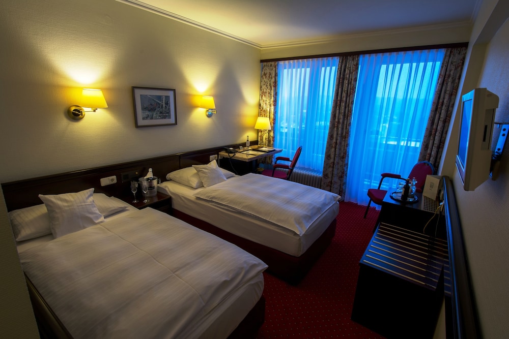 

Catania - Wentorf bei Hamburg - Sachsenwald Hotel Reinbek