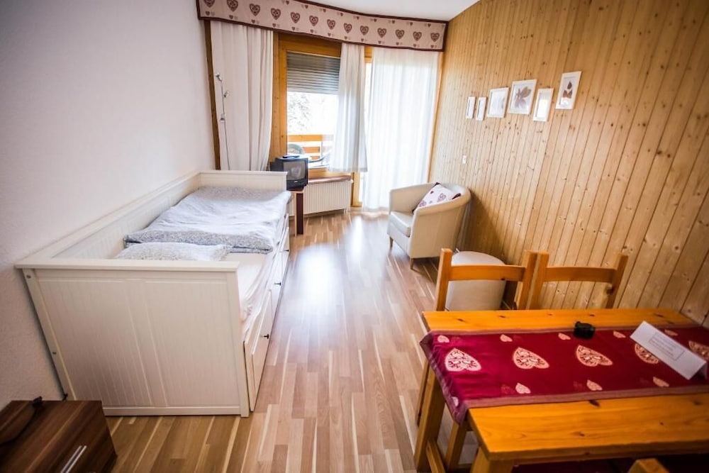 

Lamezia Terme - Crans-Montana - Eden Resort Anzère