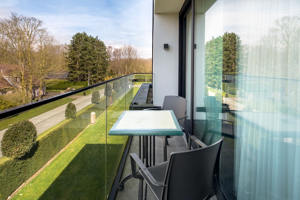

Bologna - Bruges - Hotel Restaurant Weinebrugge
