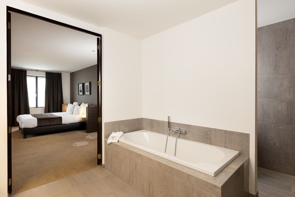 

Venezia - Zedelgem - Hotel Restaurant Weinebrugge