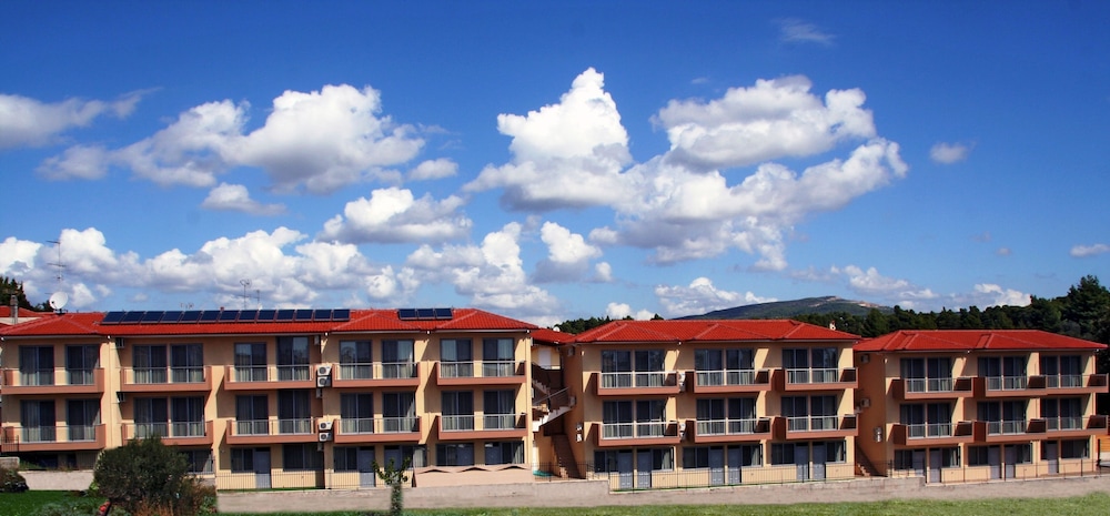 

Milano - Nikiti - 4 you Hotel