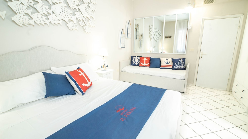 

Napoli - Marciana Marina - Hotel Il Perseo