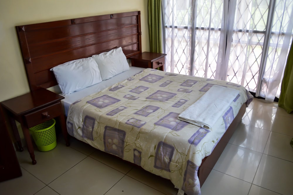 

Bologna - Bamburi - Greenwood Resort