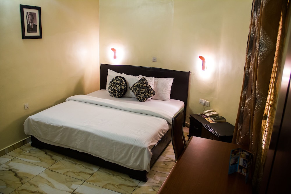 

Roma - Lagos - Benestar Suites