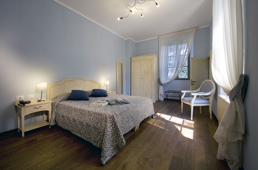 

Bari - Castelnuovo del Garda - Relais Corte Cavalli