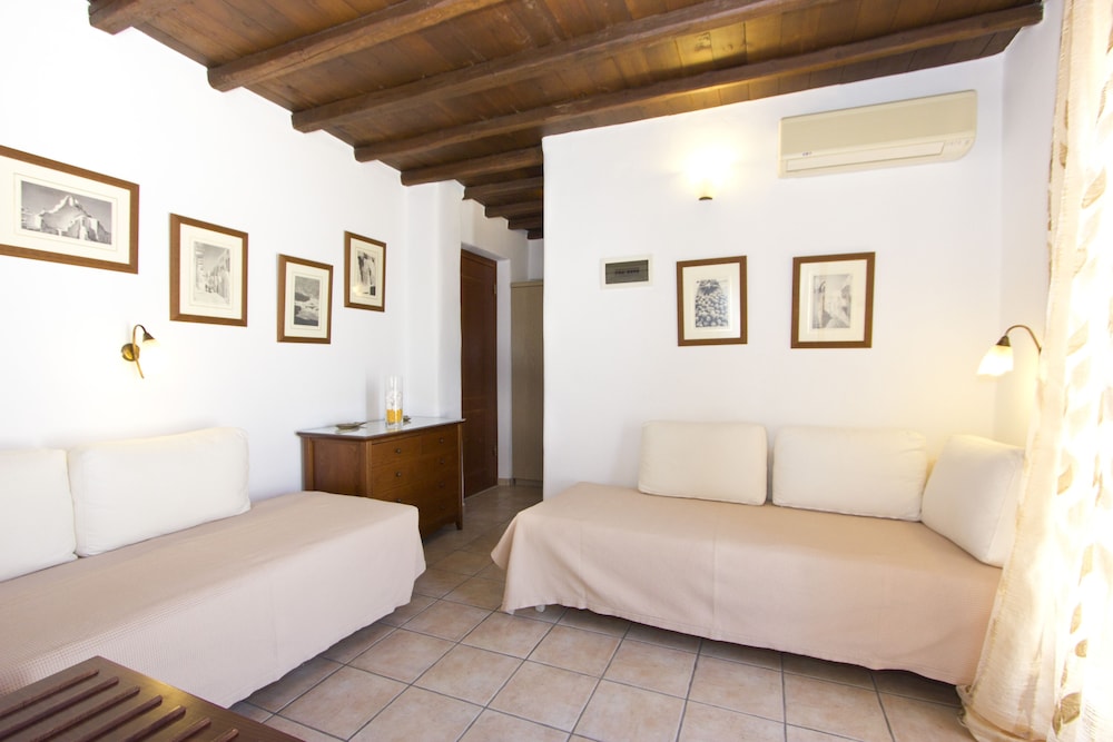 

Cagliari - Ftelia - Paradision Hotel