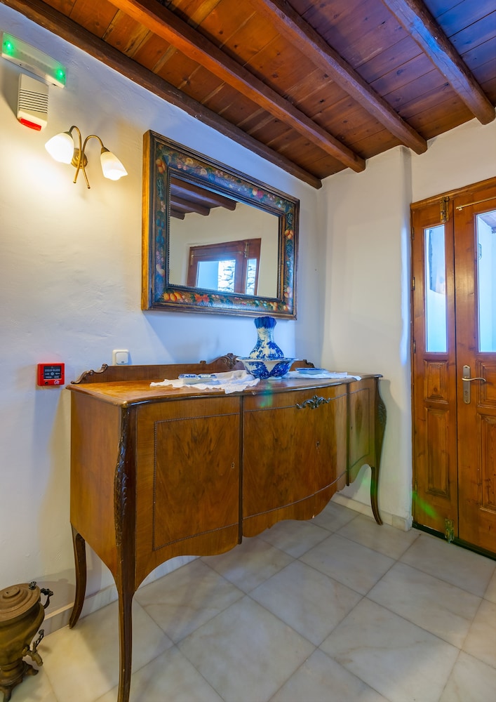 

Venezia - Tourlos - Paradision Hotel