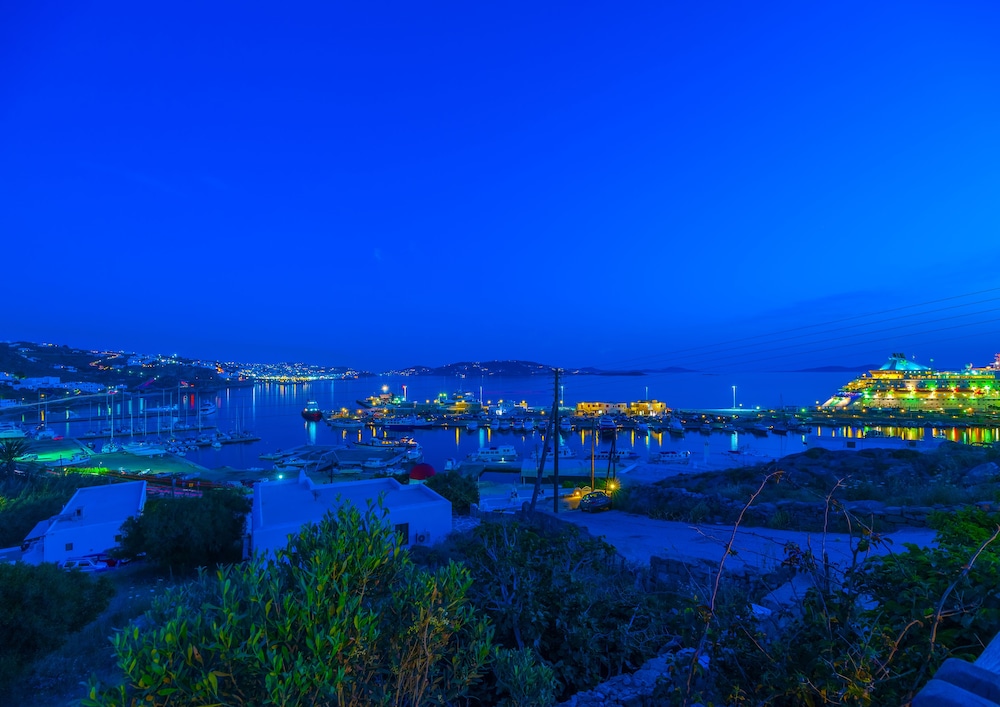 

Napoli - Agios Sostis Mykonos - Paradision Hotel