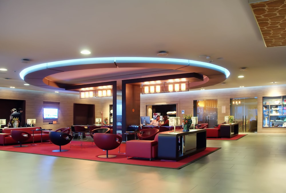 

Milano - Feroleto Antico - THotel Lamezia