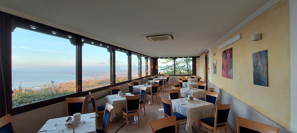 

Milano - Mattinata - Palace Hotel San Michele