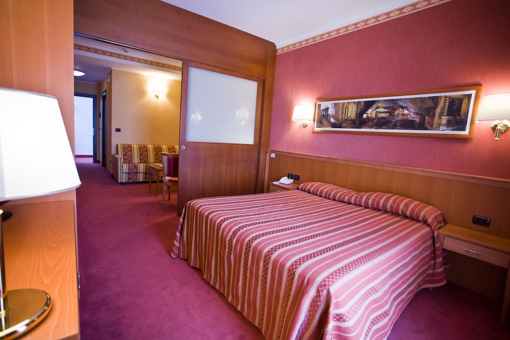 

Milano - Mattinata - Palace Hotel San Michele