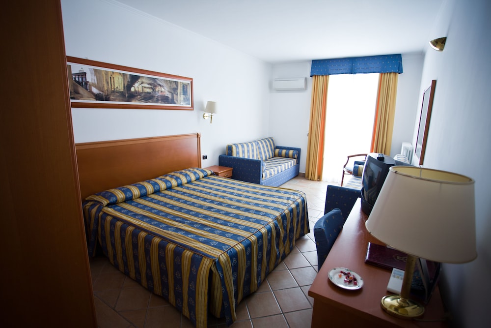 

Bologna - Mattinata - Palace Hotel San Michele
