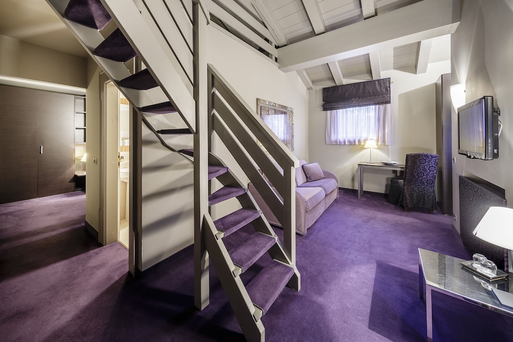 

Napoli - Cortina d'Ampezzo - Hotel Lajadira & Spa