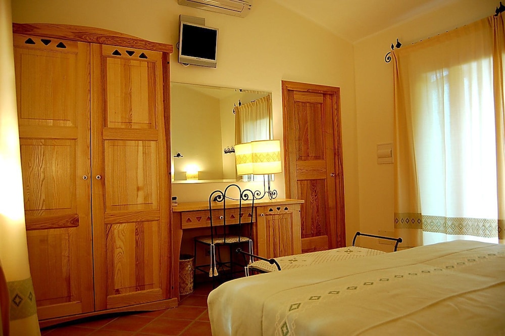 

Verona - Sant'Antonio di Gallura - Hotel Aldiola Country Resort