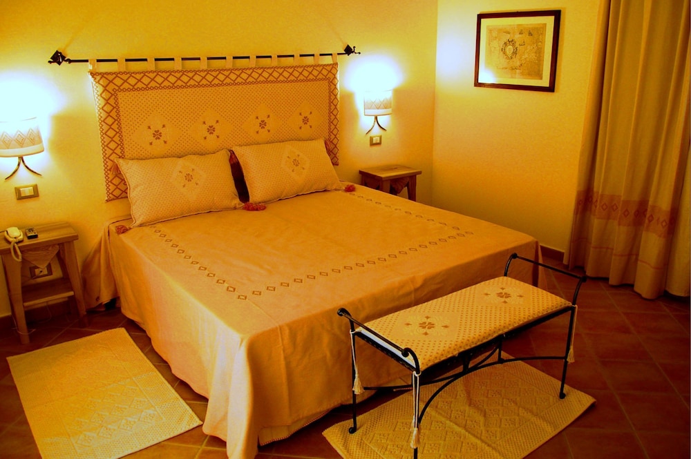 

Roma - Sant'Antonio di Gallura - Hotel Aldiola Country Resort