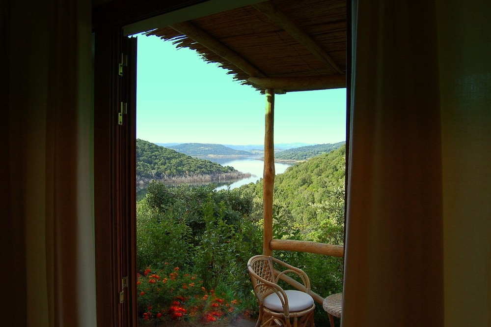 

Milano - Sant'Antonio di Gallura - Hotel Aldiola Country Resort