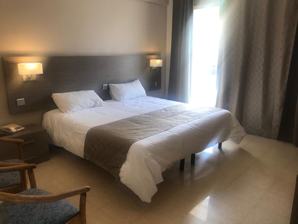 

Bari - Mellieha - Primera Hotel