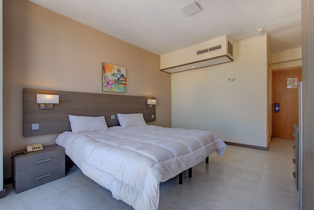 

Catania - Mellieha - Primera Hotel