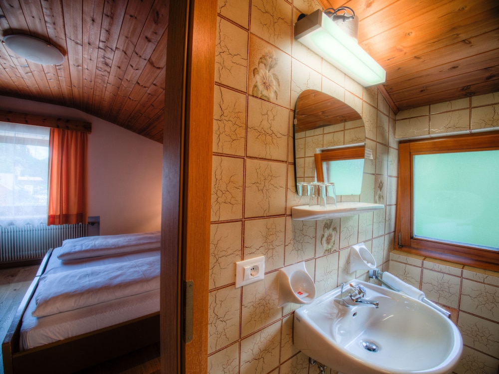

Roma - San Ciascian - Hotel Ustaria Posta