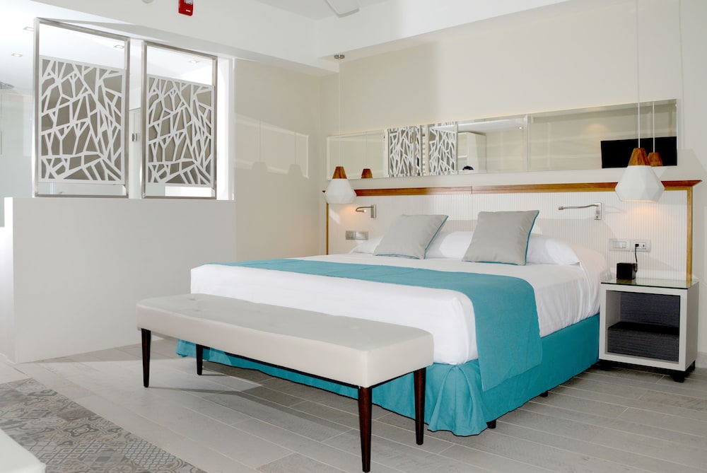 

Catania - Bayahibe - Catalonia Royal La Romana - All Inclusive - Adults Only