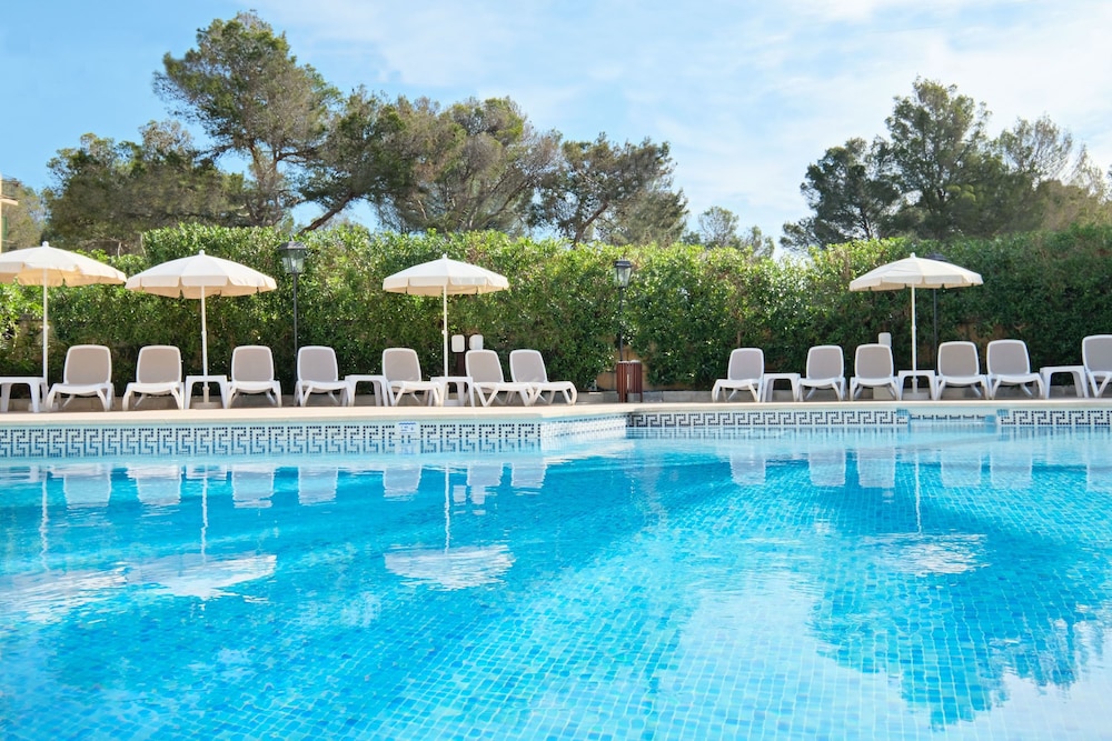 

Napoli - Cala Blava - Azuline Hotel Bahamas y Bahamas II
