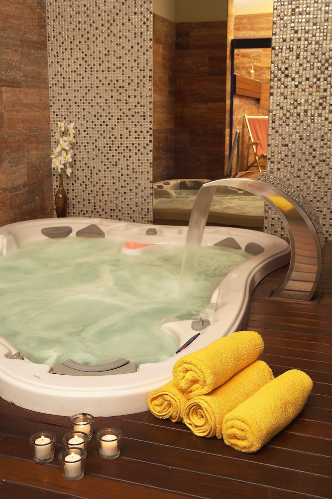 

Cagliari - Cadaqués - Hotel Spa Cap de Creus