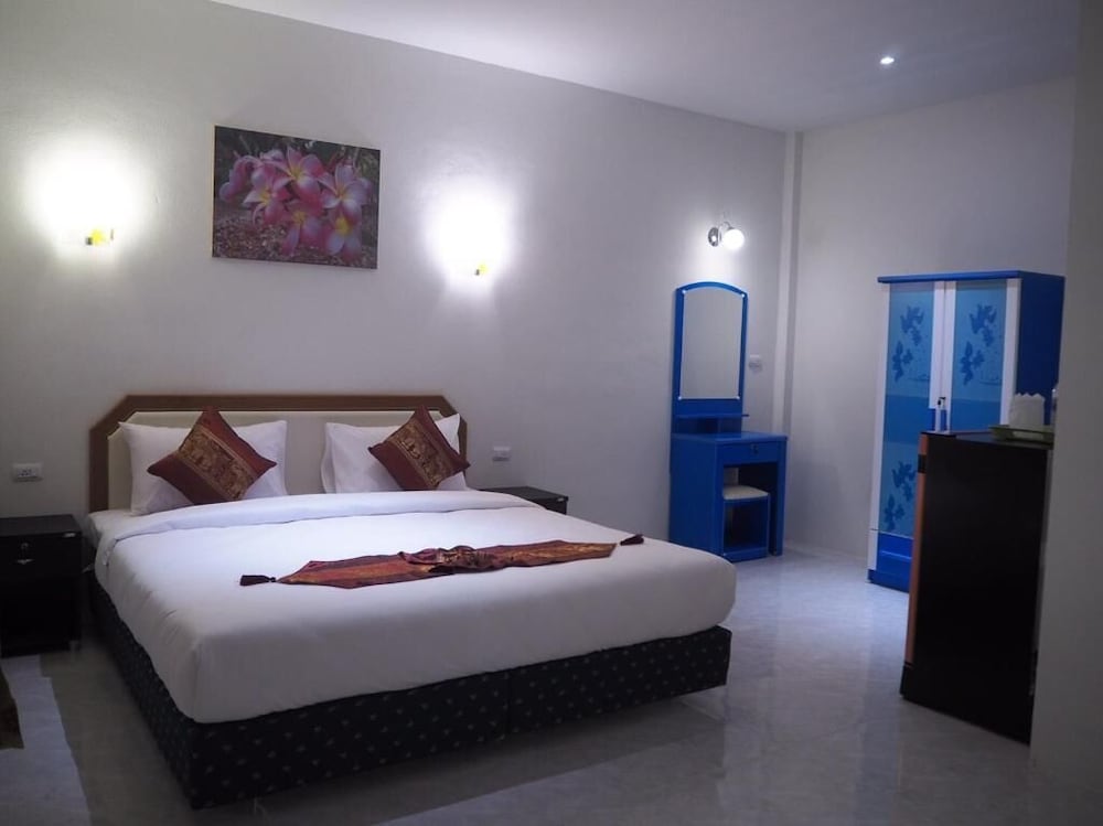 

Catania - Thalang - At Night Airport Resort