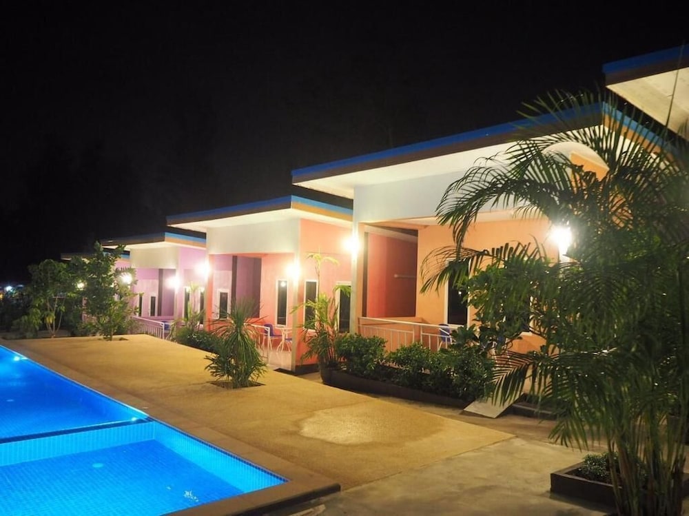 

Roma - Nai Yang Beach - At Night Airport Resort