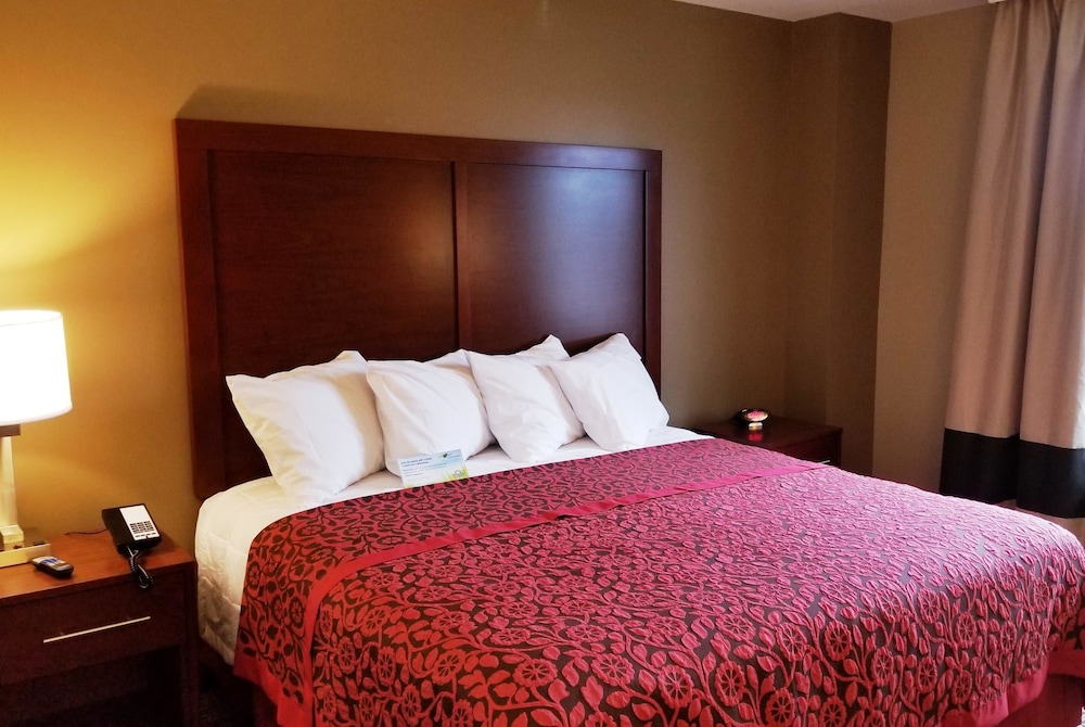 

Brindisi - Brooklyn (NY) - Days Inn By Wyndham Brooklyn Marine Park