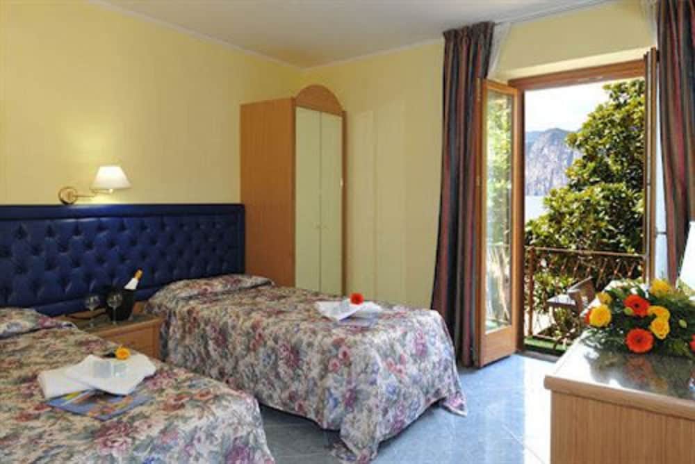 

Milano - Brenzone - Hotel Malcesine