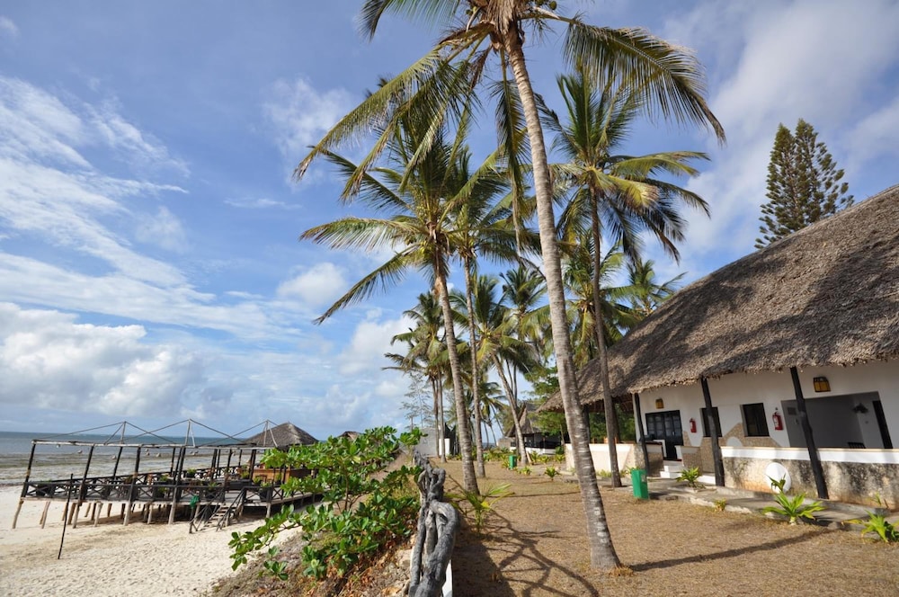 

Bari - Kilifi - Kilifi Bay Beach Resort