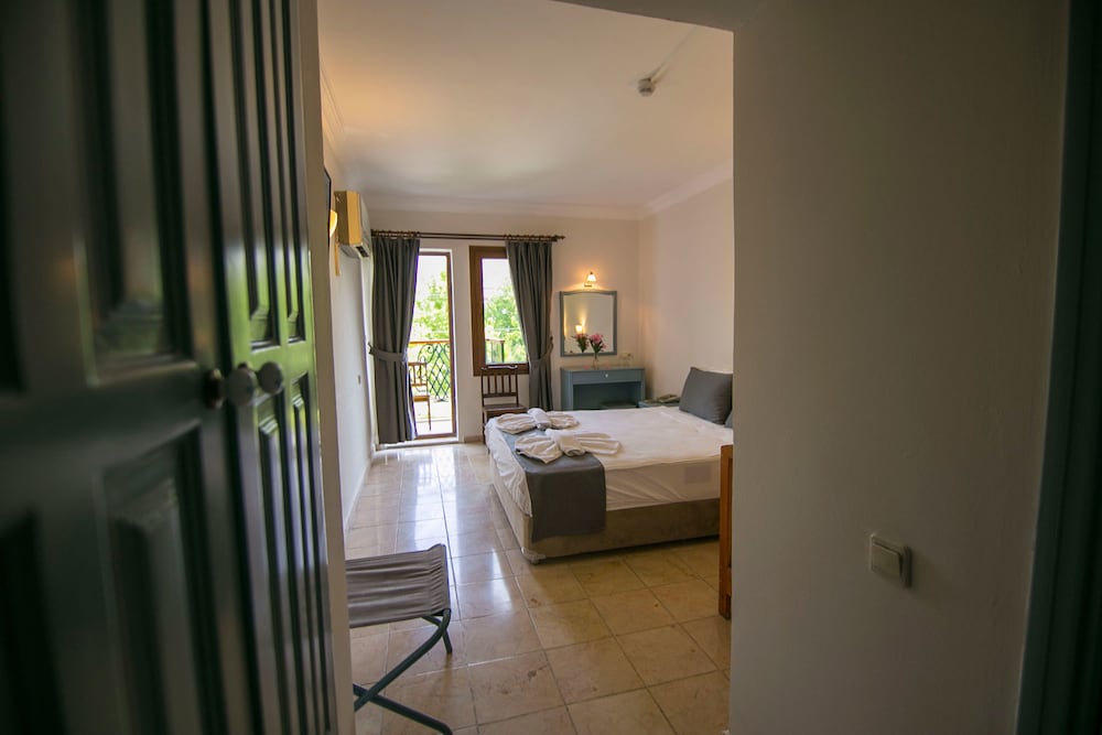 

Milano - Fethiye - Kilim Hotel & Apart