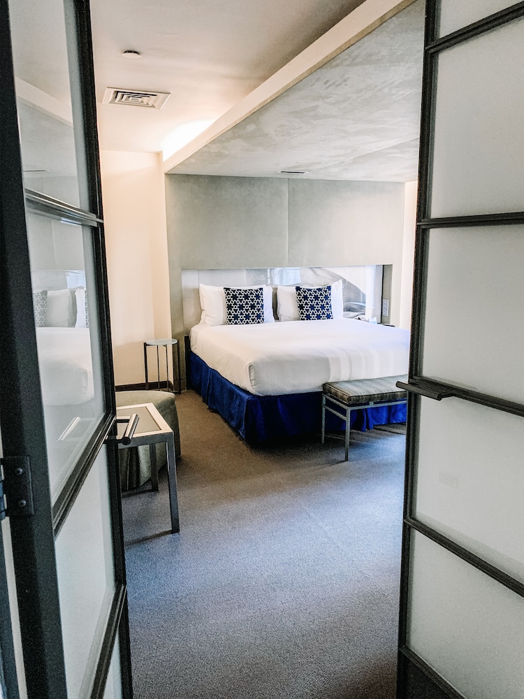 

Roma - New York - Aeroporto La Guardia - Shoreham Hotel