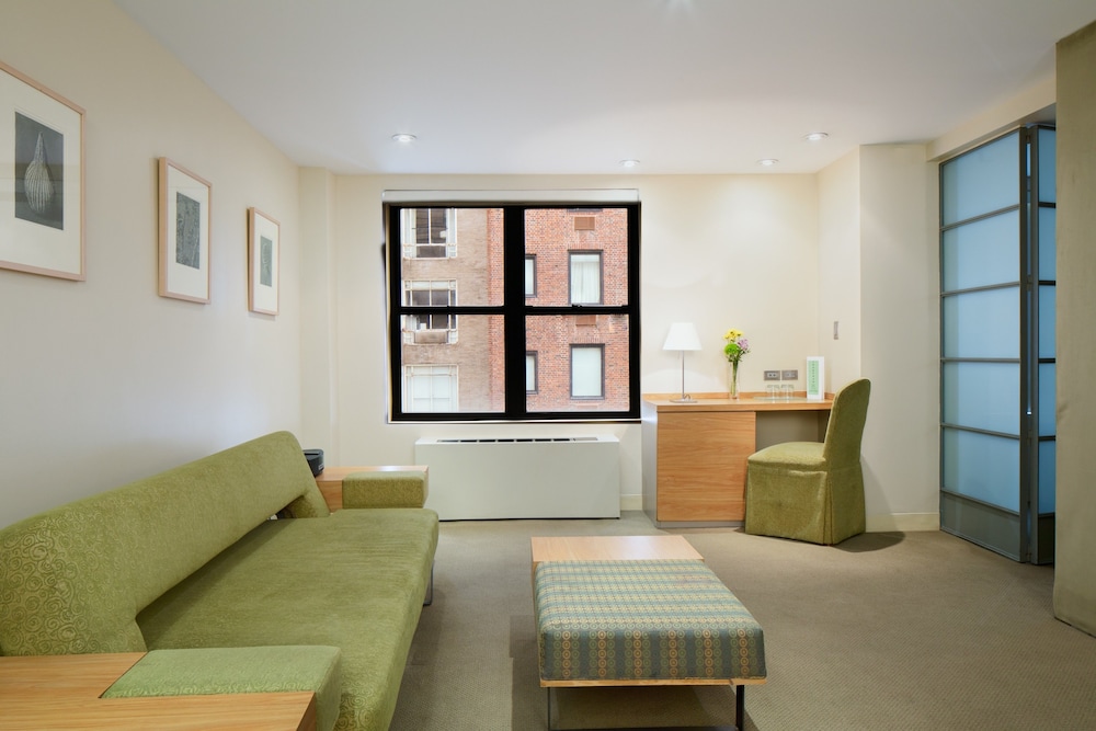 

Verona - New York - Aeroporto La Guardia - Shoreham Hotel