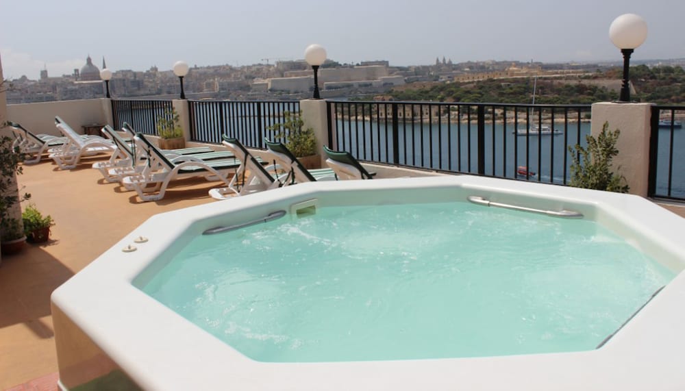 

Trieste - Marsaxlokk - Sliema Marina Hotel