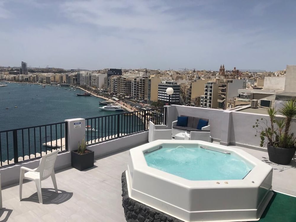 

Catania - Il-Gżira - Sliema Marina Hotel