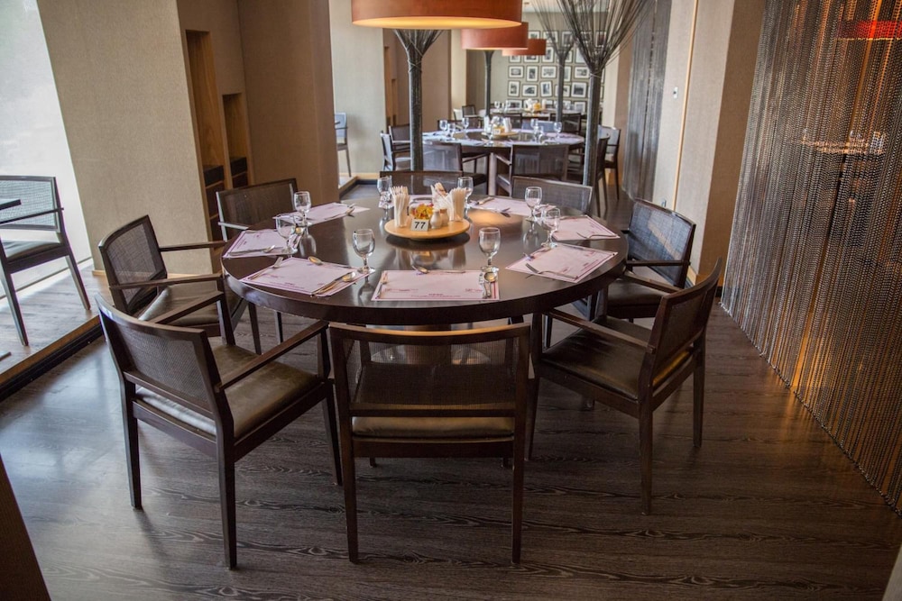 

Genova - Dubai - Saffron Boutique Hotel