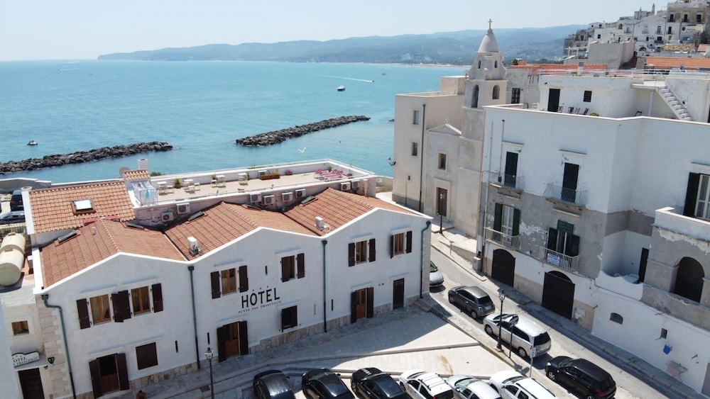 

Pisa - Vieste - Hotel Punta San Francesco