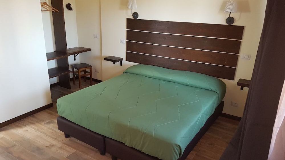 

Catania - Fiumicino - Sleep'n go Hotel