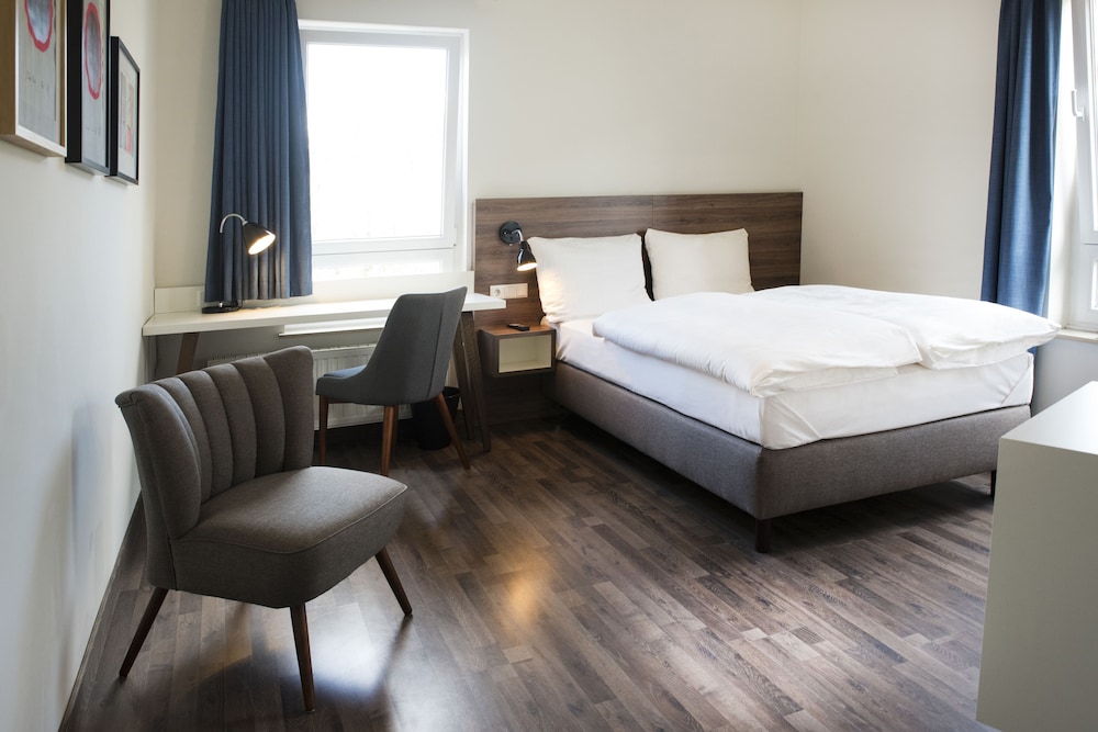 

Roma - Colonia - KONCEPT Hotel Zum Kostbaren Blut