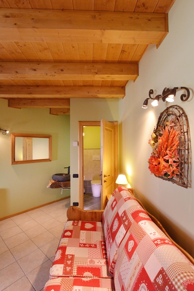 

Napoli - Champoluc - Hotel L'espoir