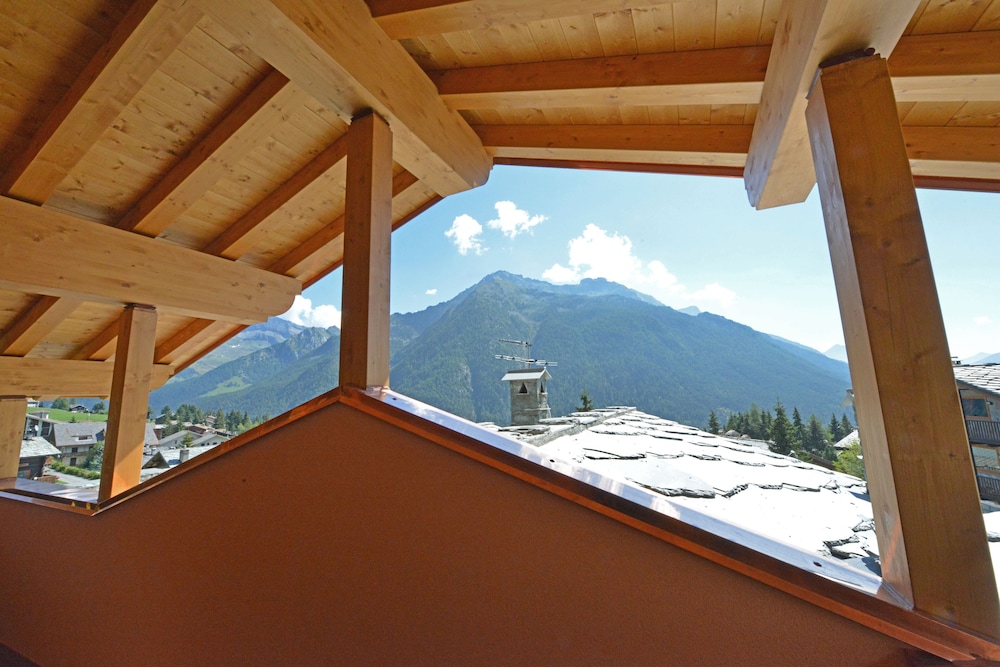

Napoli - Champoluc - Hotel L'espoir