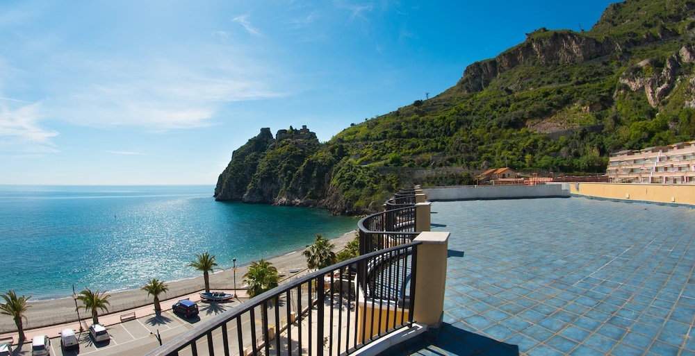 

Perugia - Taormina - Elihotel