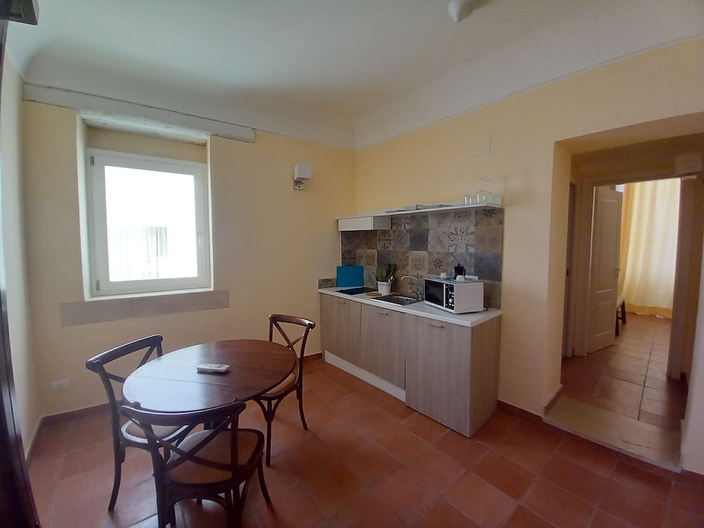 

Venezia - Plemmirio - Lanterne Magiche Ortigia Suites