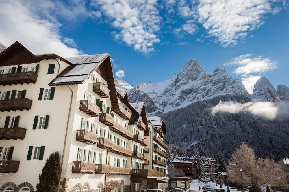 

Bari - Passo Rolle - TH San Martino - Majestic Dolomiti Hotel