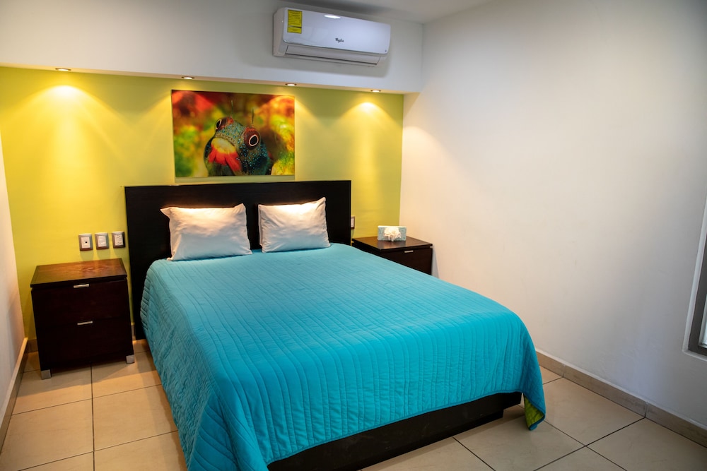 

Bologna - Acapulco - Ramada By Wyndham Acapulco Hotel & Suites